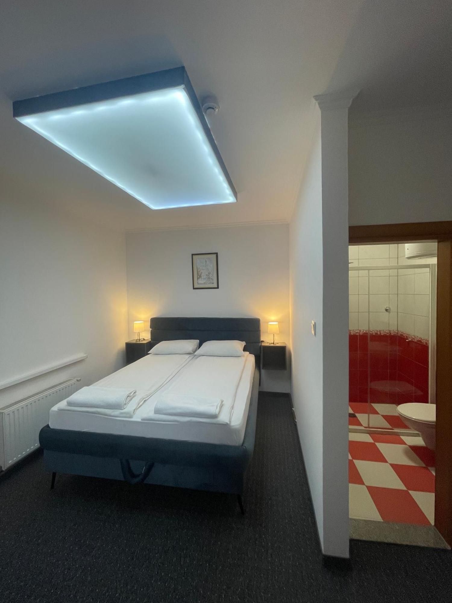 Hotel Ada - Otoka サラエヴォ エクステリア 写真