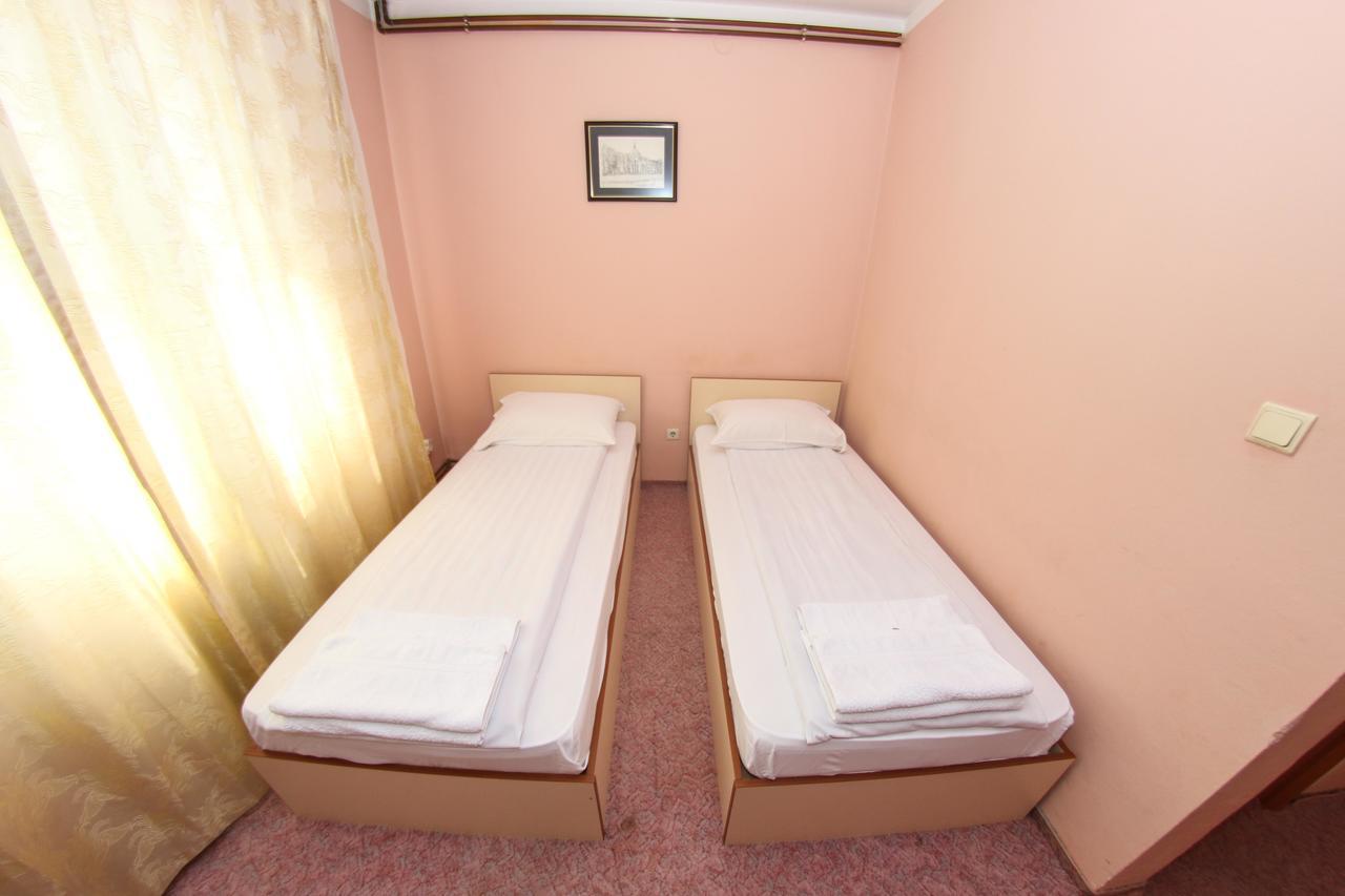 Hotel Ada - Otoka サラエヴォ エクステリア 写真