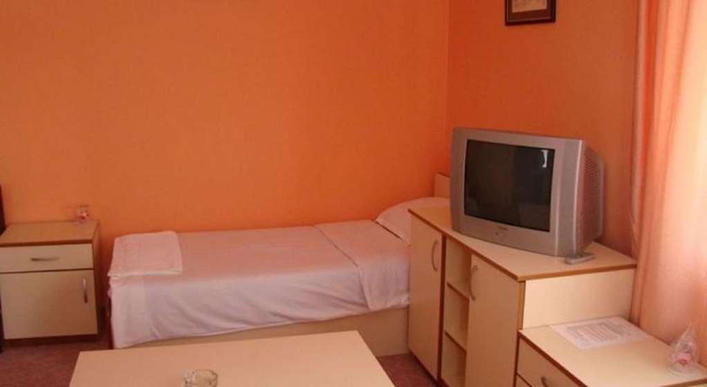 Hotel Ada - Otoka サラエヴォ 部屋 写真